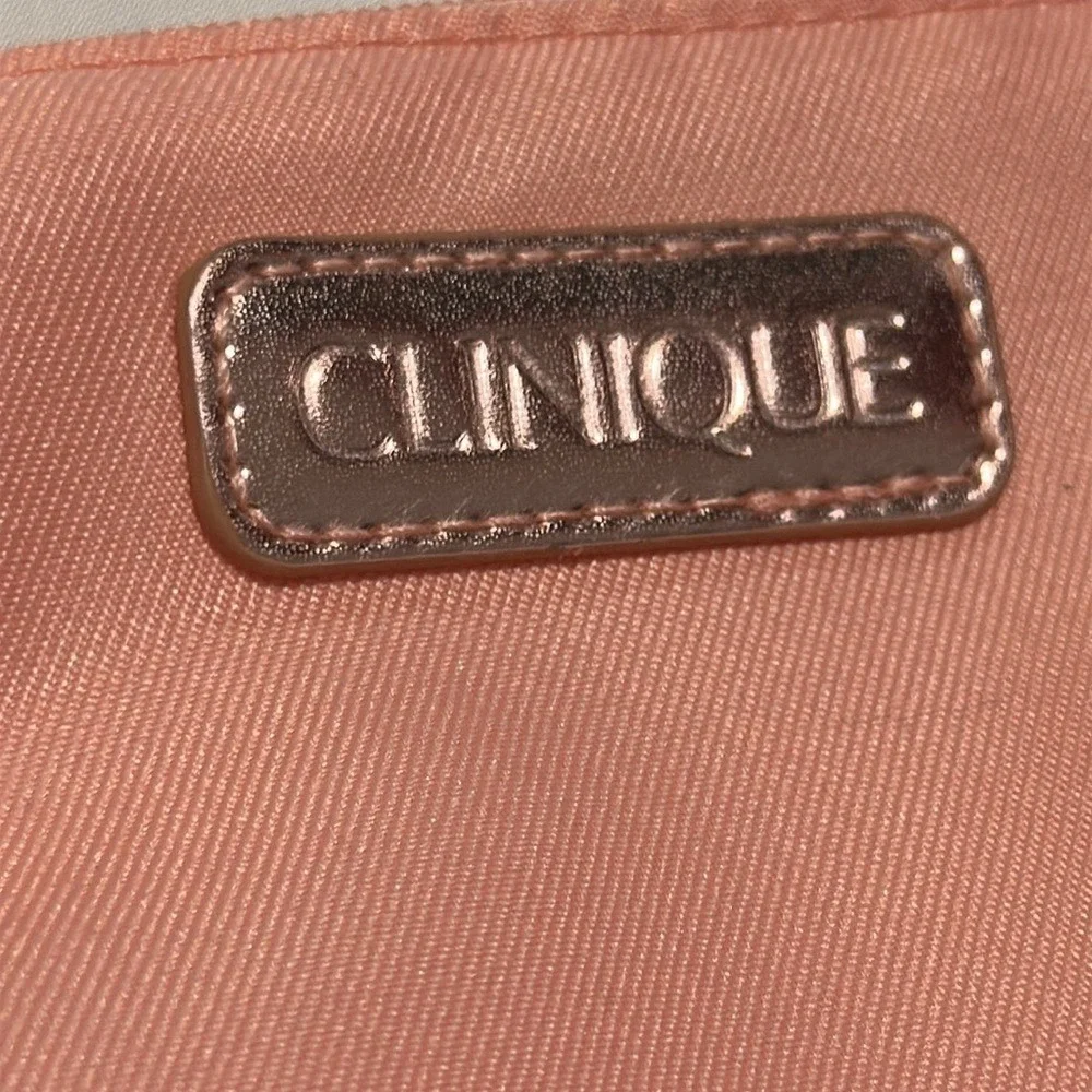 Clinique Makeup Bag Set 2 Piece Peach Pink Solid and Multi Color Heart Pattern